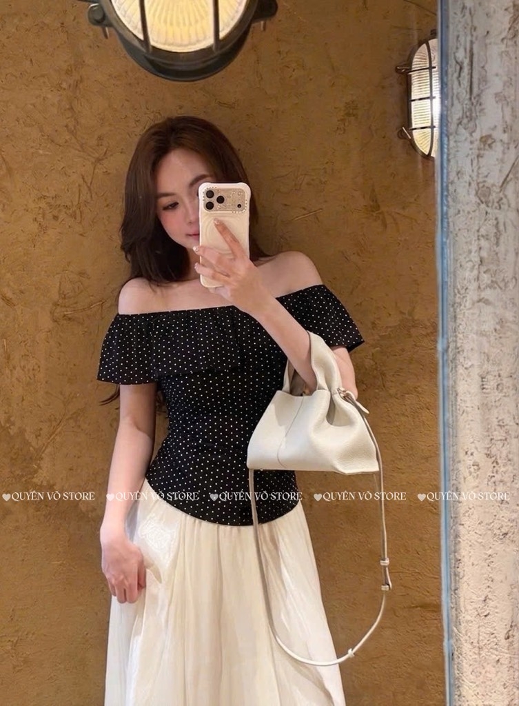 Áo thun trễ vai nhún eo