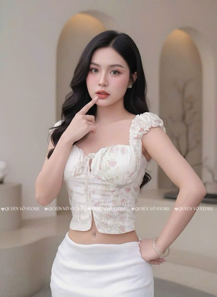 Áo ôm croptop xẻ trơn - HOA