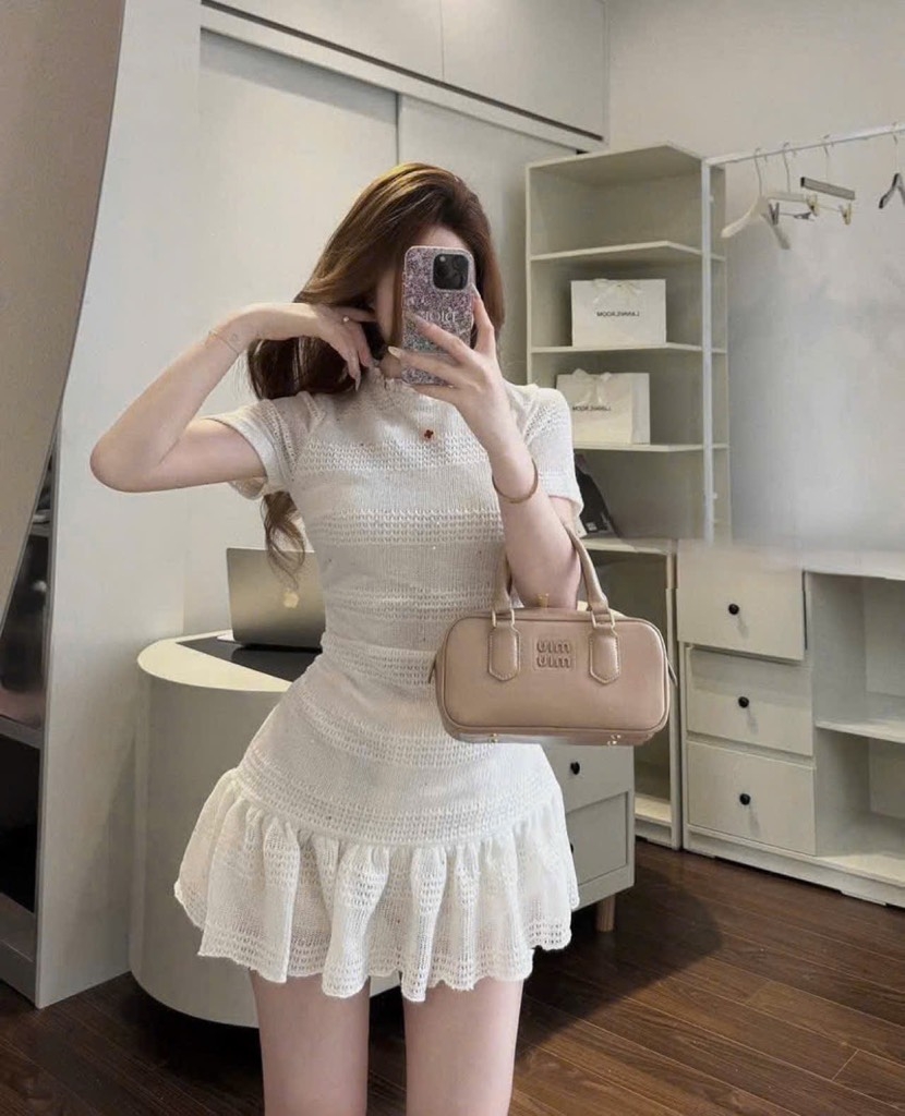 Set đầm ren trắng