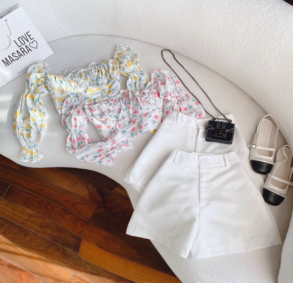 Set croptop hoa nhí quần short 2M