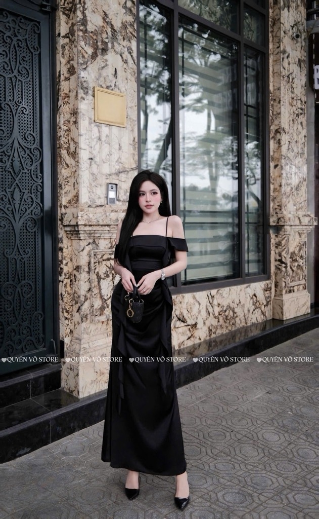 Đầm lụa 2 dây trễ vai - Đen