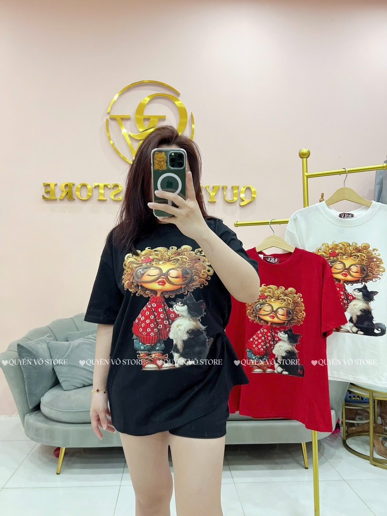 Áo thun cô gái tóc xù mèo