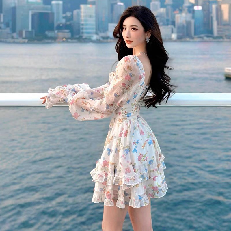 Đầm voan hoa trắng tay dài 2 tầng