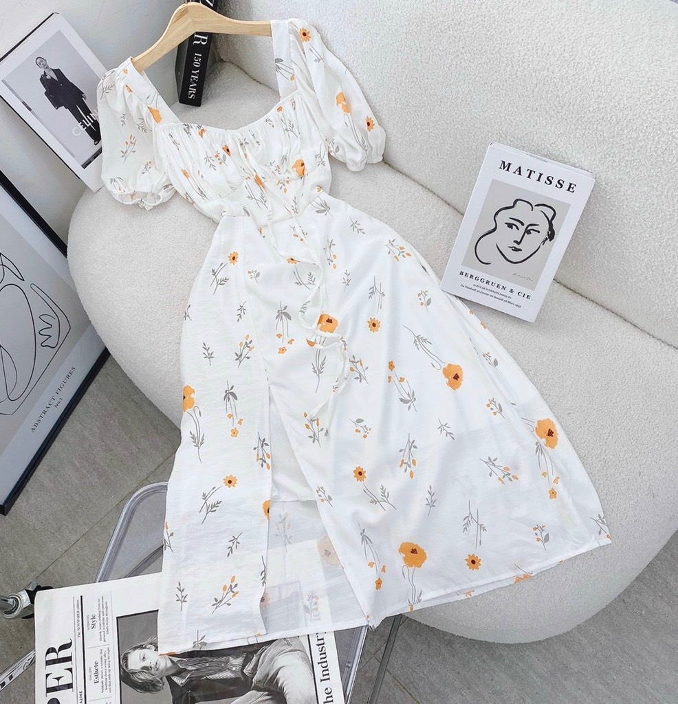 Đầm maxi hoa vàng xẻ tà