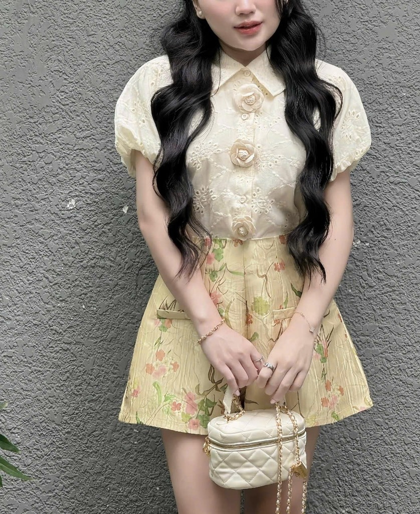 Set áo trắng ren hoa quần gấm