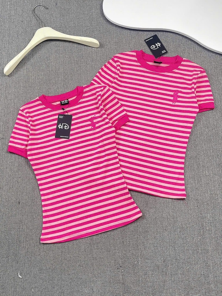 Áo thun ôm thêu ngựa - Form vừa