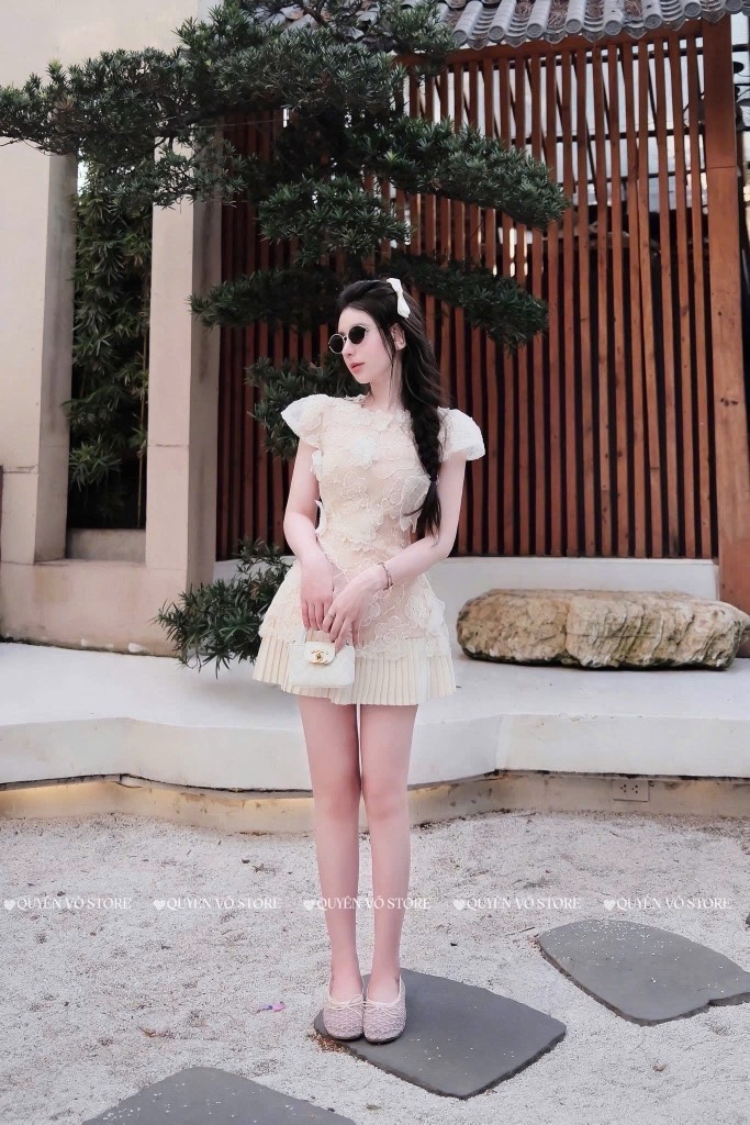 Set áo ren chân váy dập li