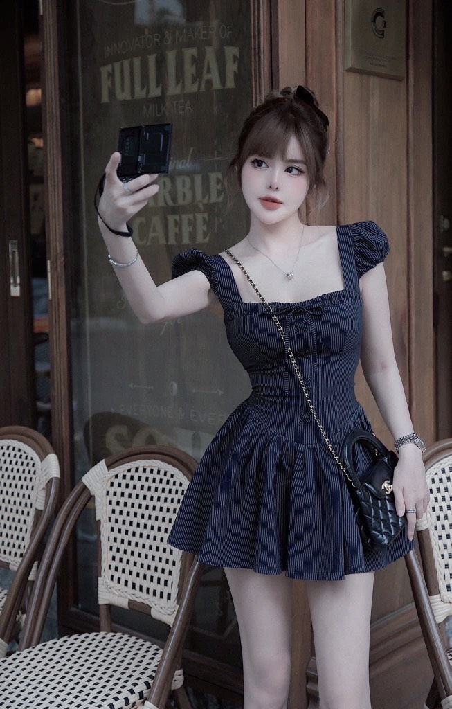Đầm sọc xanh rút ngực - M eo 68