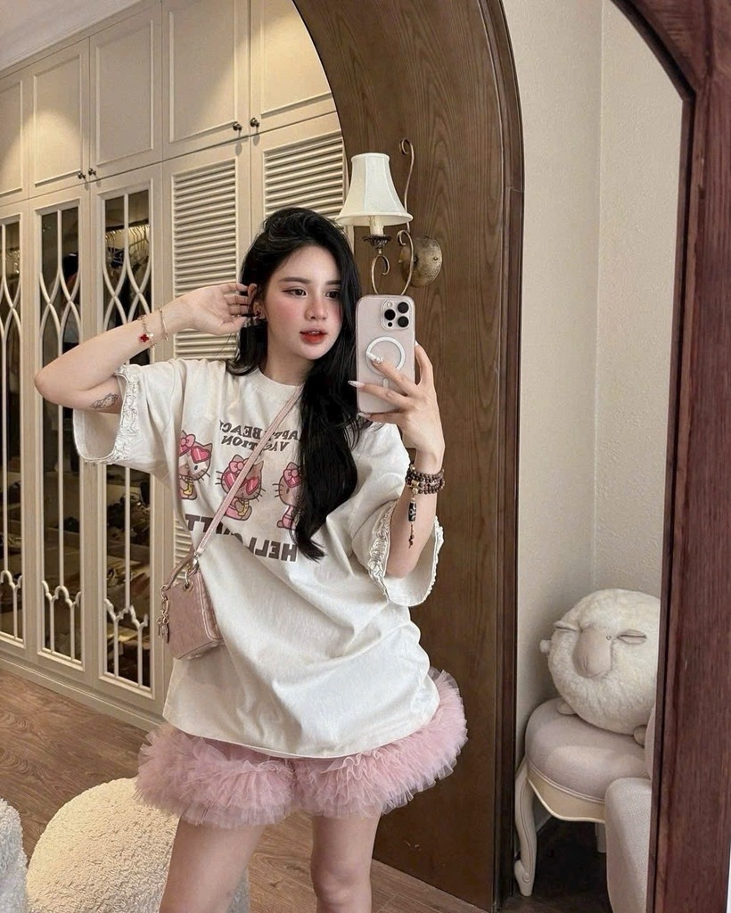 Set áo thun mèo chân váy hồng
