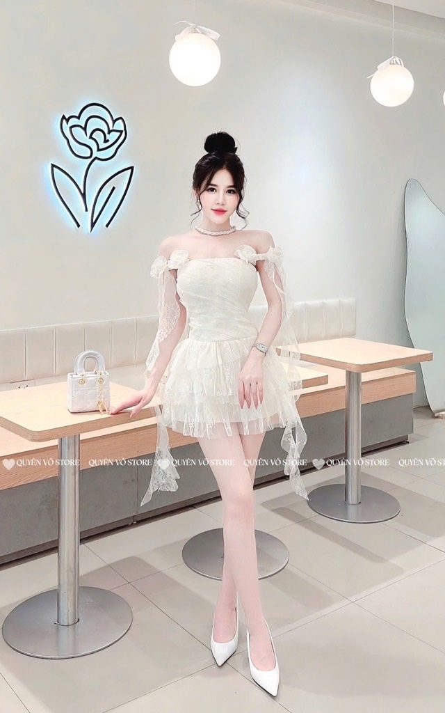 Đầm ren trễ vai hoa vai - Be
