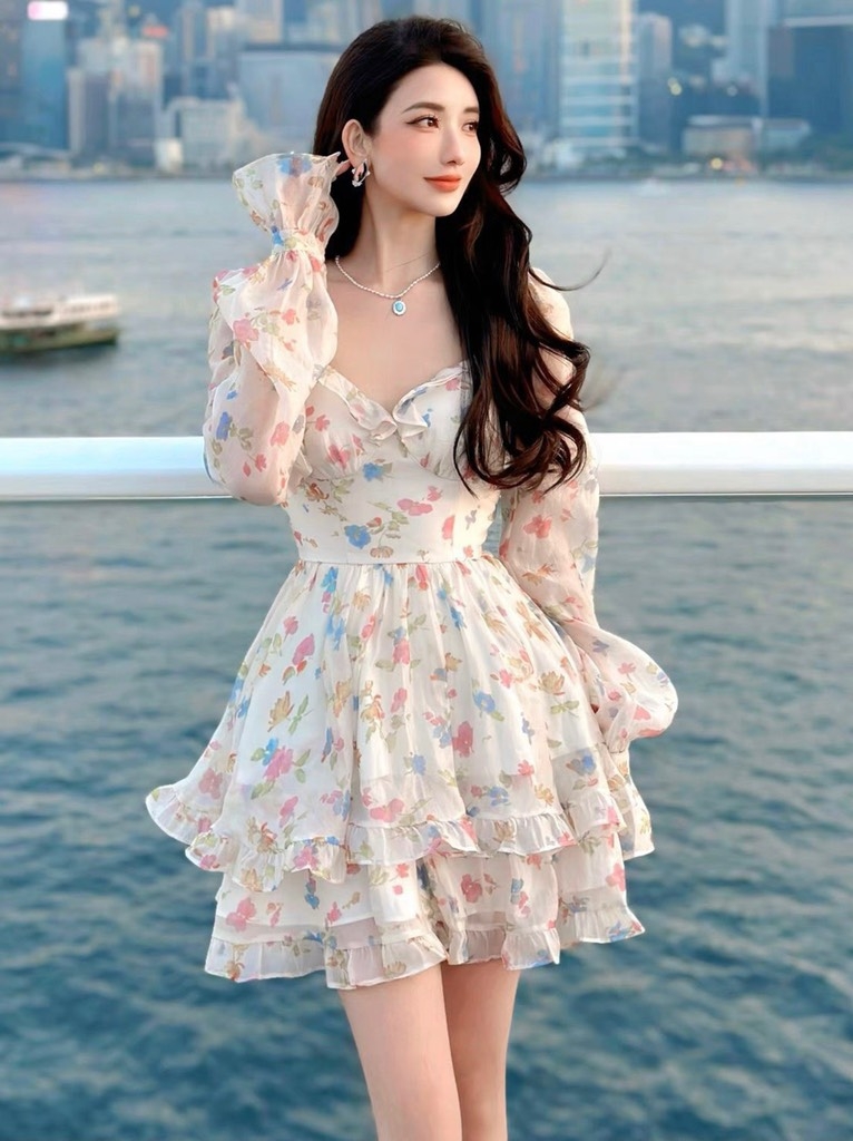 Đầm voan hoa trắng tay dài 2 tầng