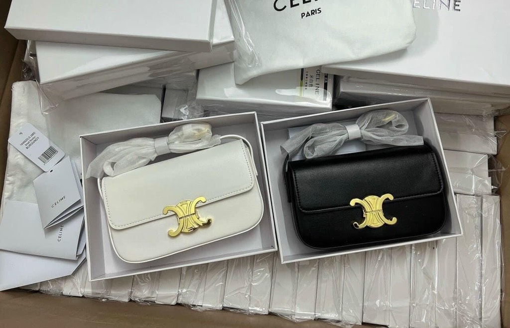 Túi kẹp nách Celine Size 21