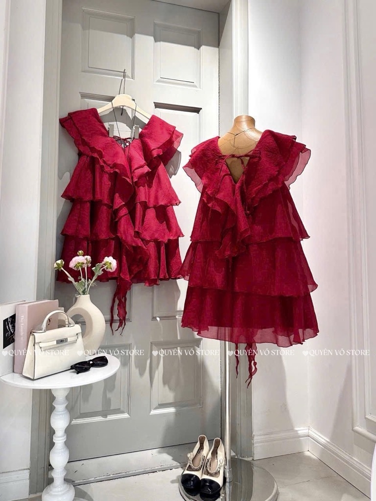 Đầm babydoll đỏ bèo tầng