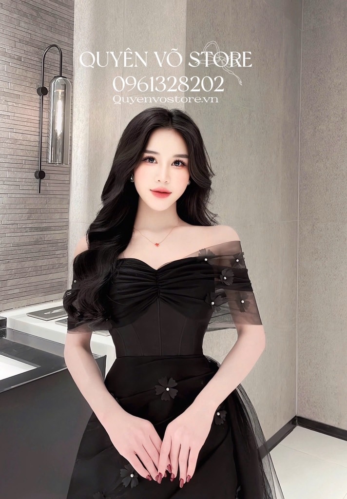 Đầm trễ vai lưới đính hoa - Đen