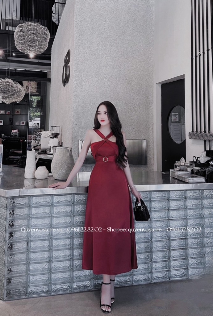Đầm lụa dây chéo luồn tag
