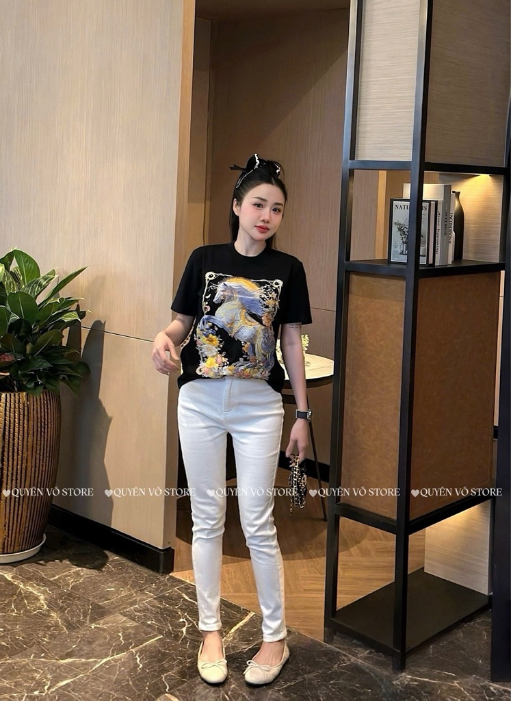 Áo thun ngựa tranh - Form vừa 45-55kg