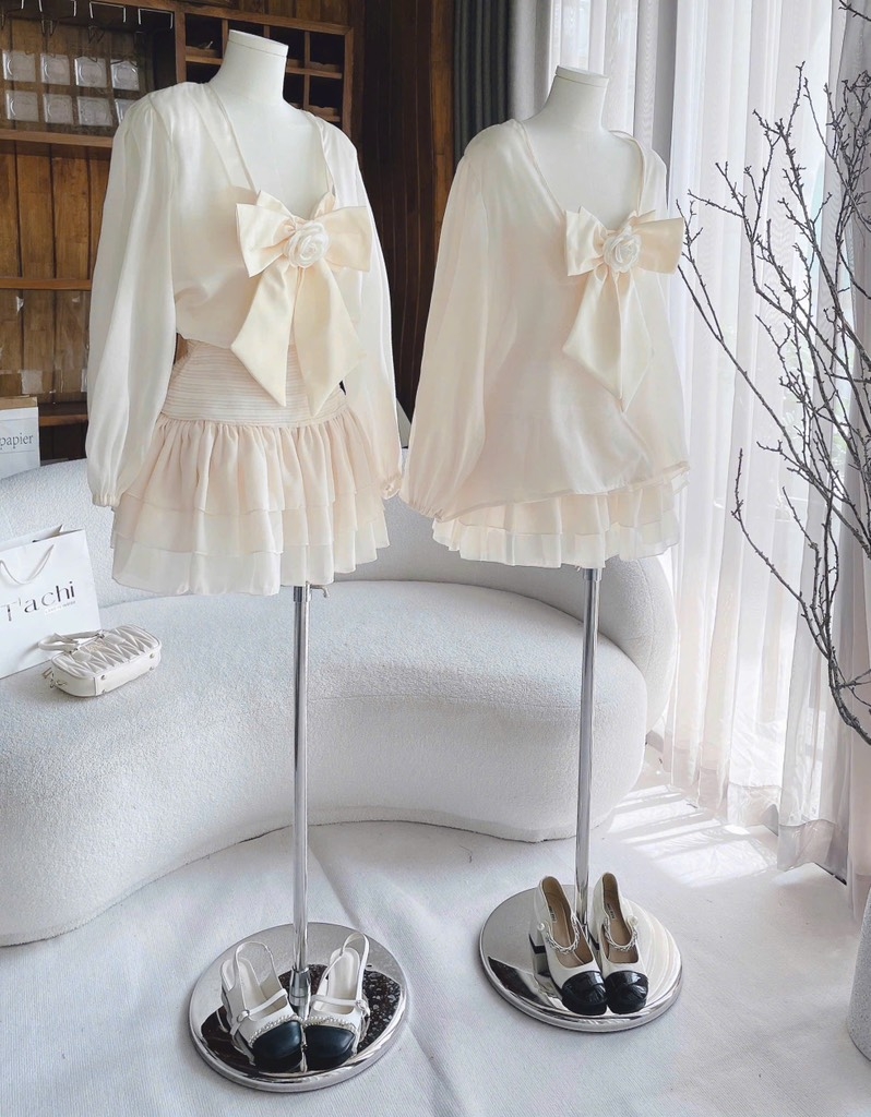 Set voan nude nơ ngực x chân váy tầng
