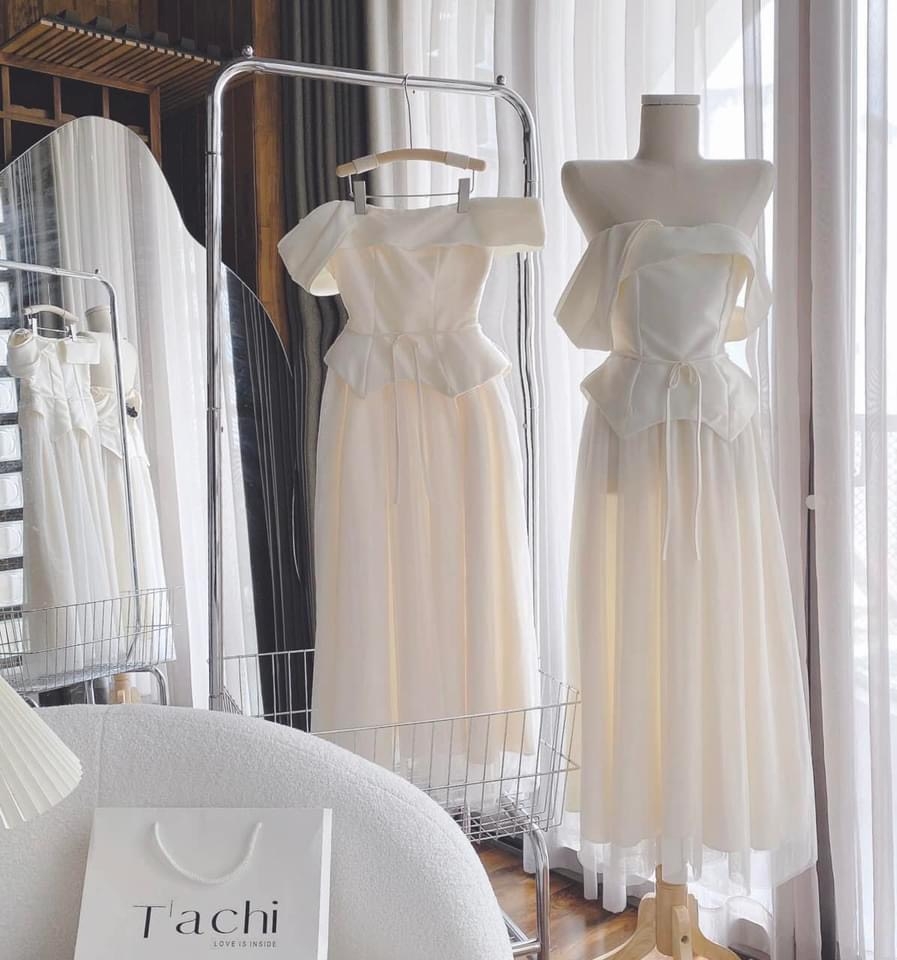 Set áo nude trễ vai x chân váy lưới - Freesize