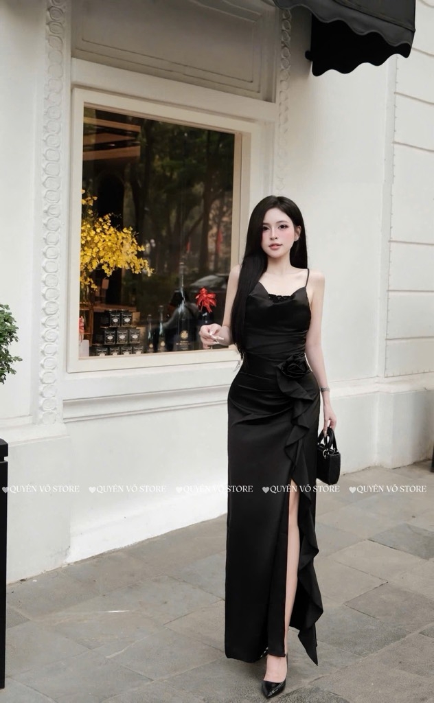 Đầm 2 dây hoa eo xẻ đùi - Đen