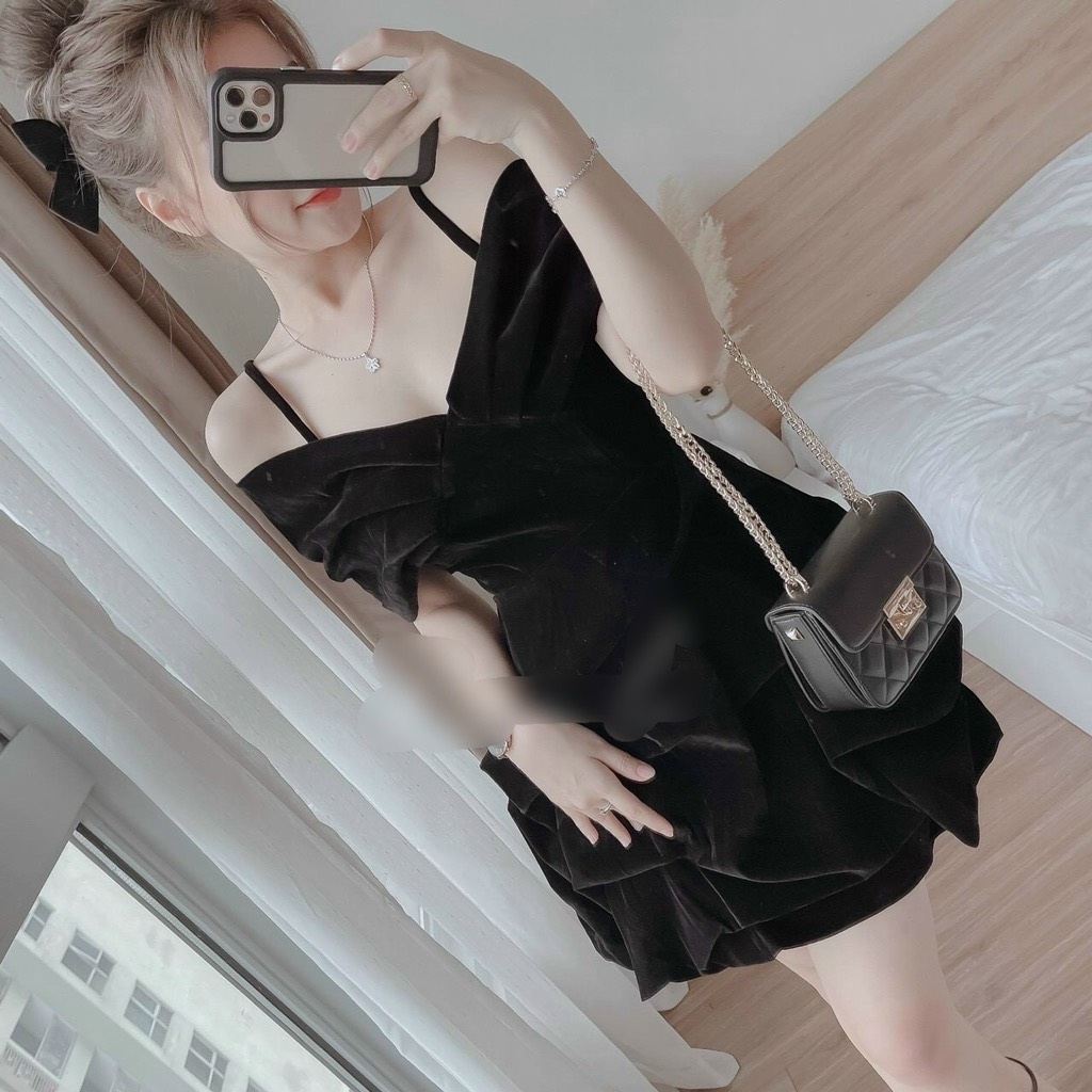 Đầm nhung 2 dây rớt vai