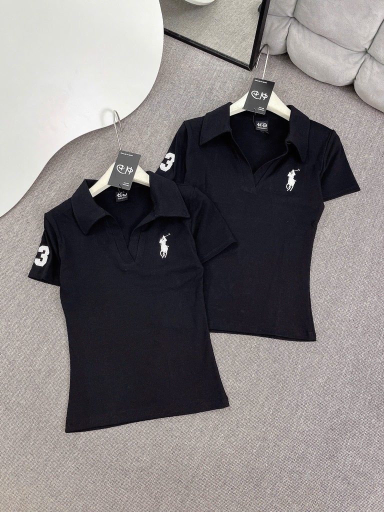 Áo thun cổ bẻ ngựa - Form vừa