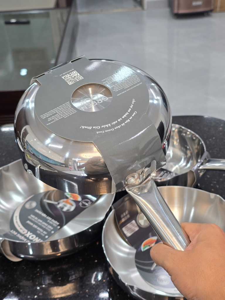 Chảo inox 3 lớp miệng rót 24cm Greencook GCP254-24IH (1tx6)