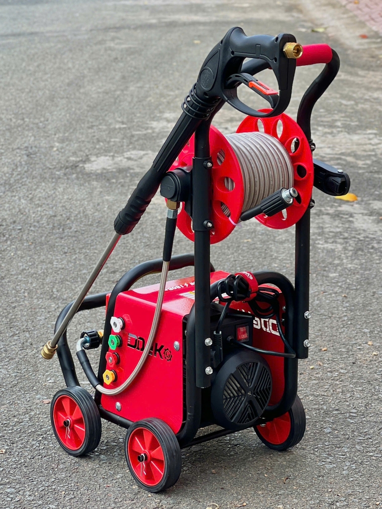 Máy rửa xe rulo Deko DK-3500HQ, 4 béc phun (1tx1)