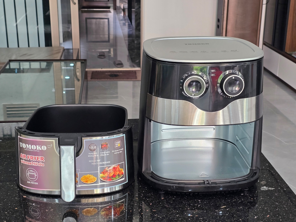 Nồi chiên không dầu 10.8L Tomoko Ha-108