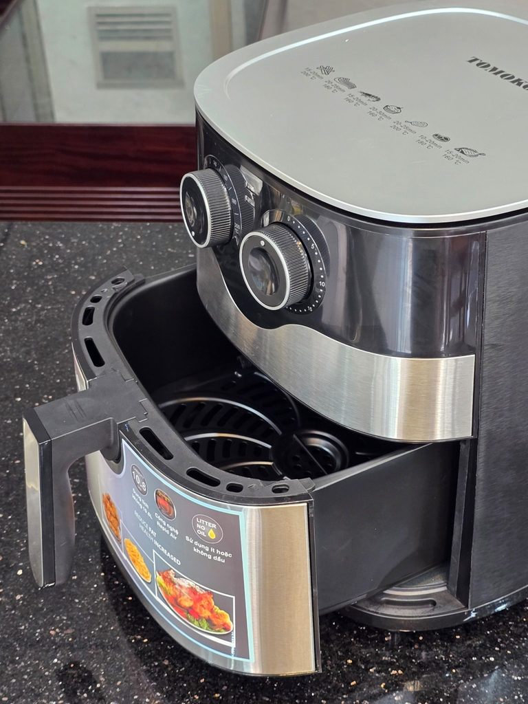Nồi chiên không dầu 10.8L Tomoko Ha-108