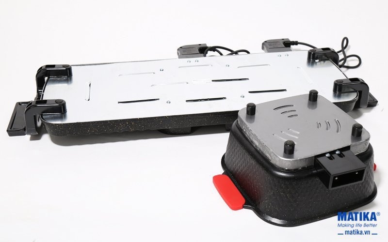 Bếp nướng lẩu đa năng Matika MTK-7826 (1tx4)