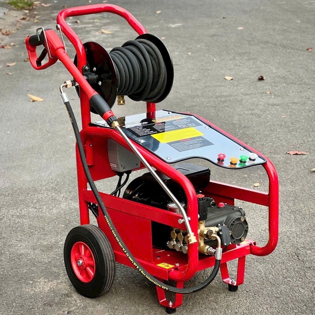 Máy rửa xe có rulo Deko DK-X35 (1tx1)