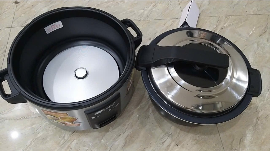 Nồi cơm điện 4.2L Besuto BST-042