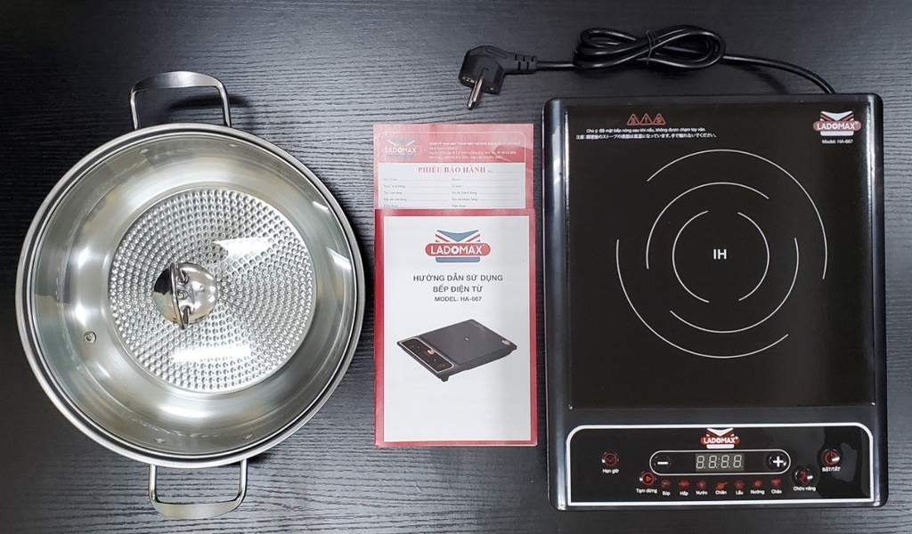 Bếp điện từ tặng lẩu Ladomax Ha-667 (1tx4)