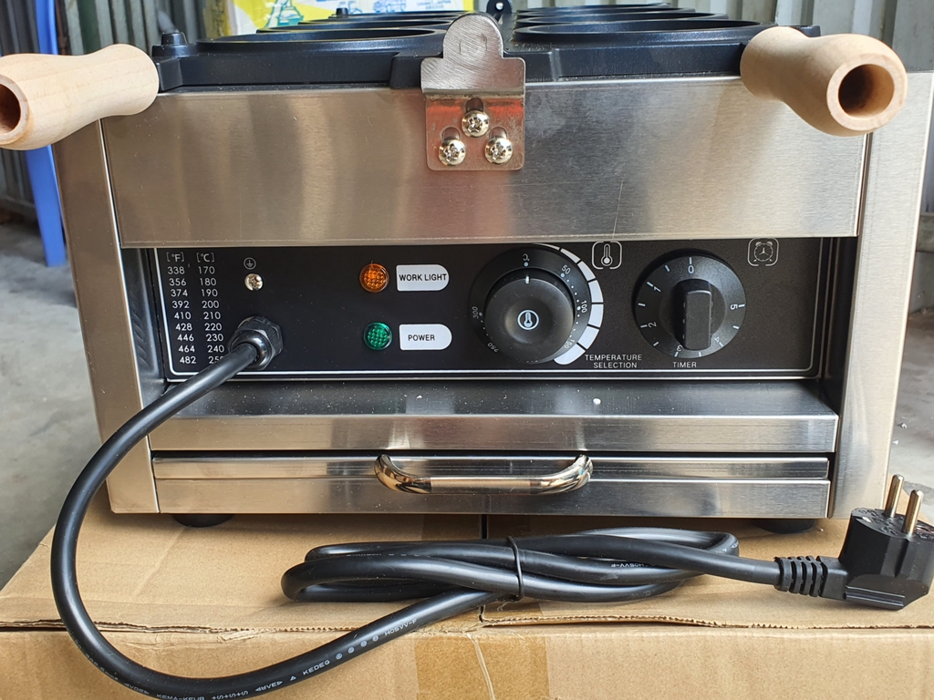 Máy làm bánh đồng xu khuôn 4 bánh loại 1