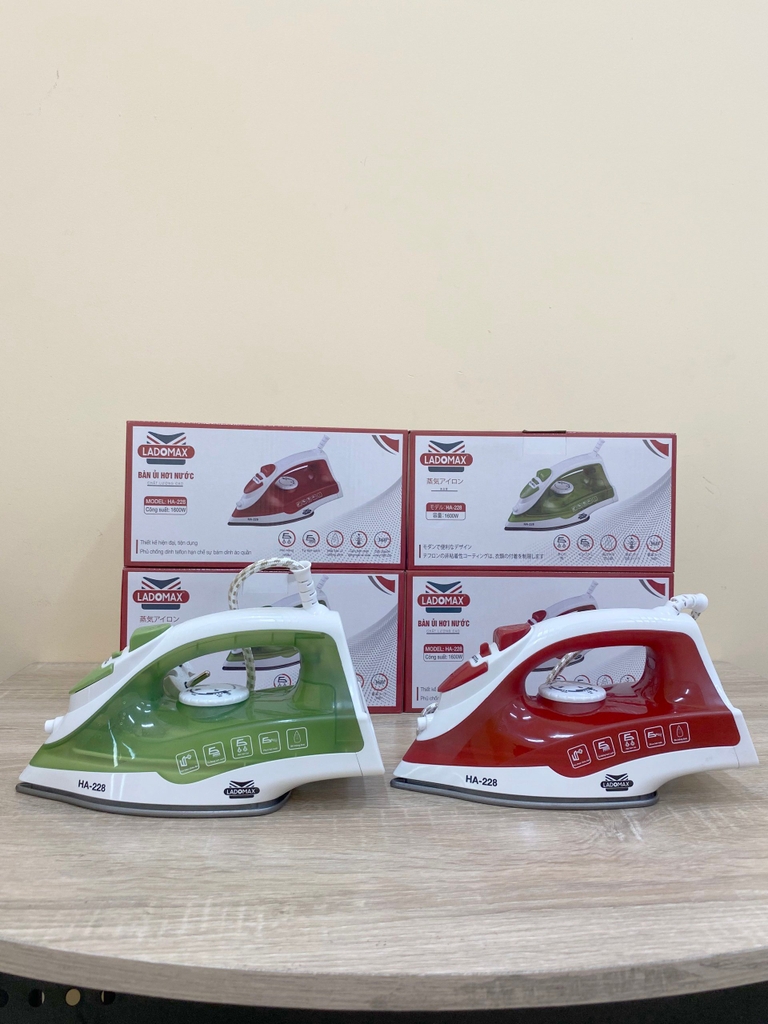 Bàn ủi hơi nước Ladomax Ha-228 (1tx24)