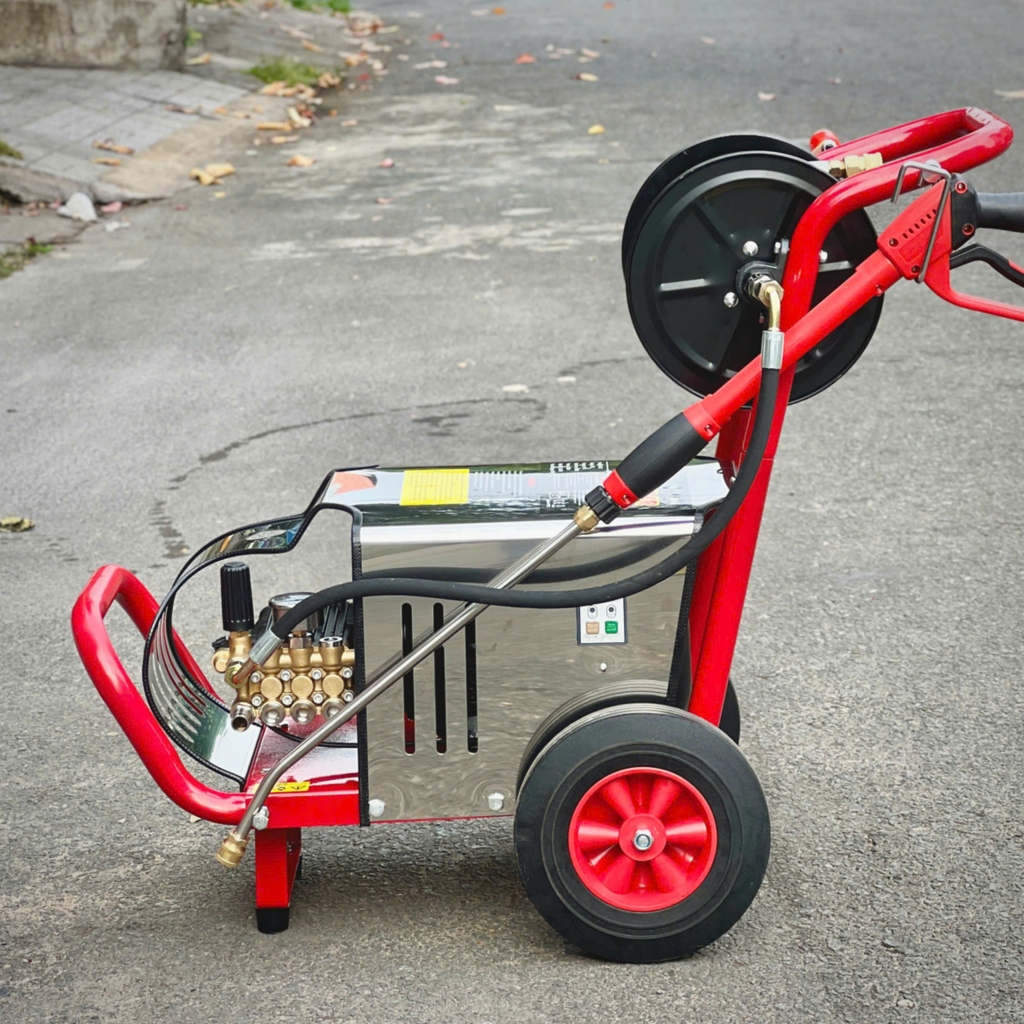 Máy rửa xe rulo Deko DK-X30 (1tx1)