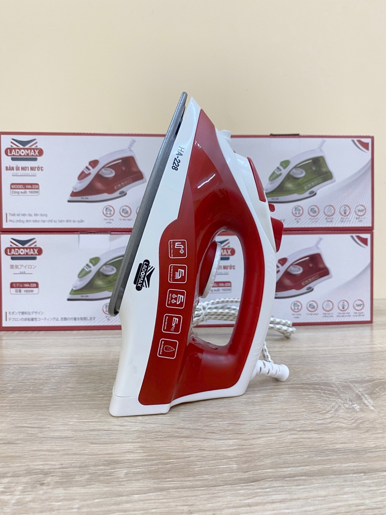 Bàn ủi hơi nước Ladomax Ha-228 (1tx24)
