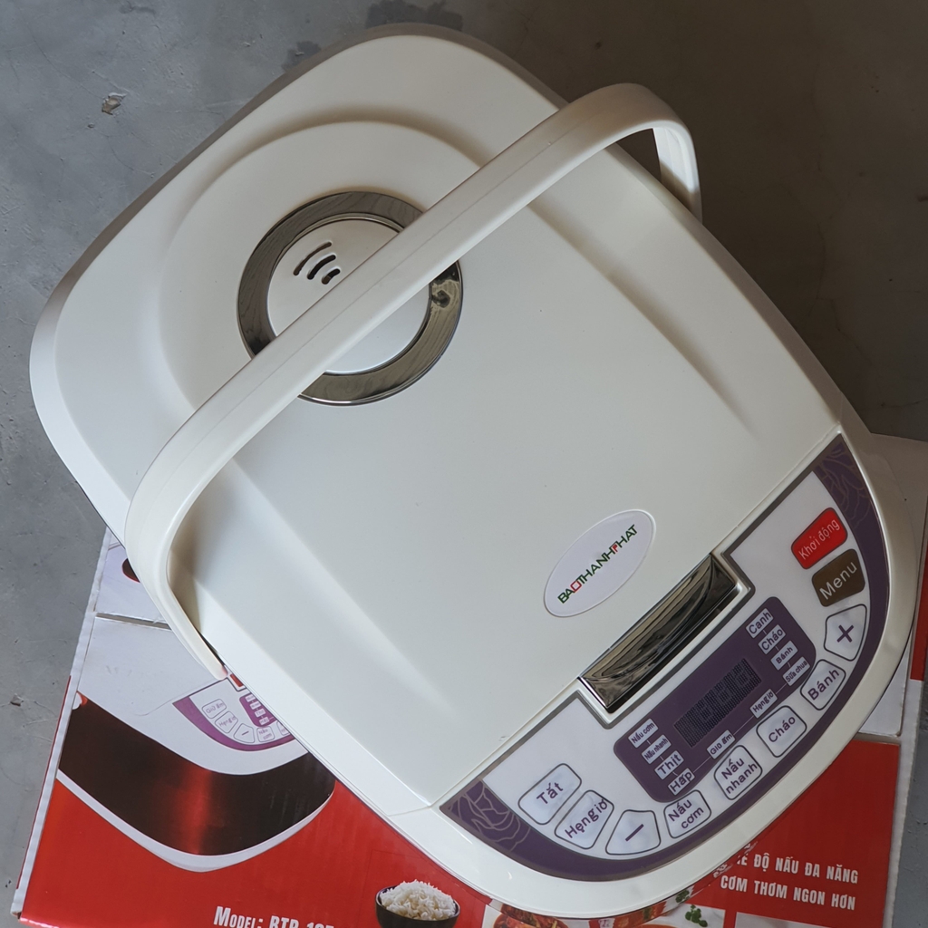 Nồi cơm điện tử 1.8L Bảo Thành Phát BTP-18T1