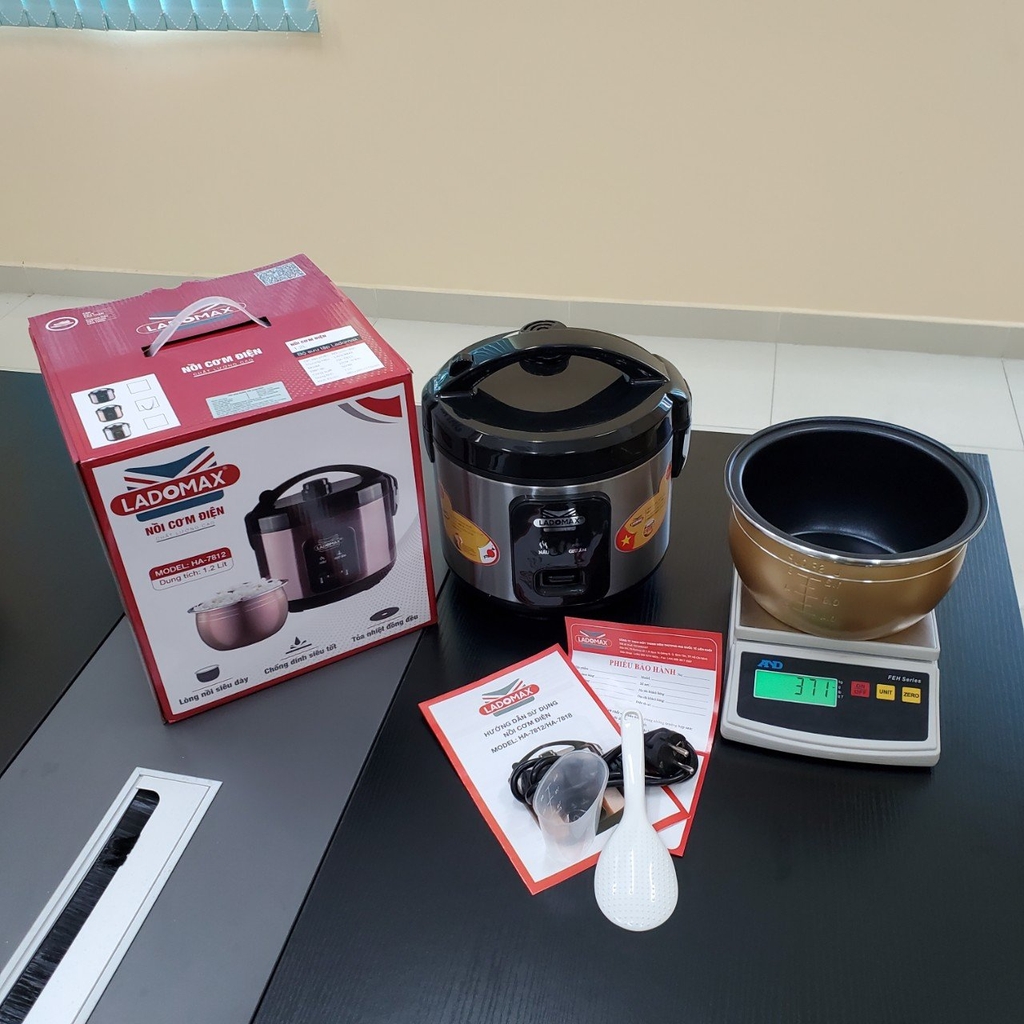 Nồi cơm điện 1.2L Ladomax Ha-7812