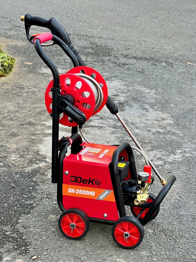 Máy rửa xe rulo Deko DK-3500HQ, 4 béc phun (1tx1)