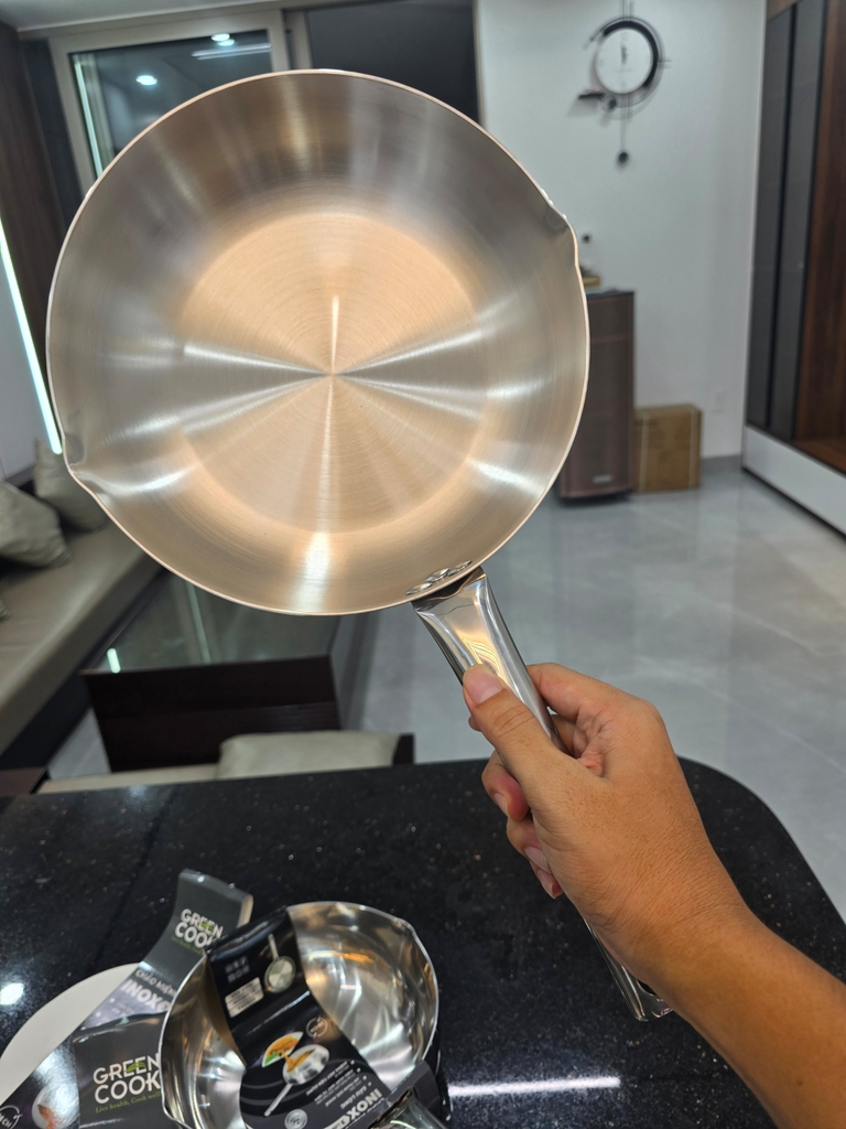 Chảo inox 3 lớp miệng rót 24cm Greencook GCP254-24IH (1tx6)