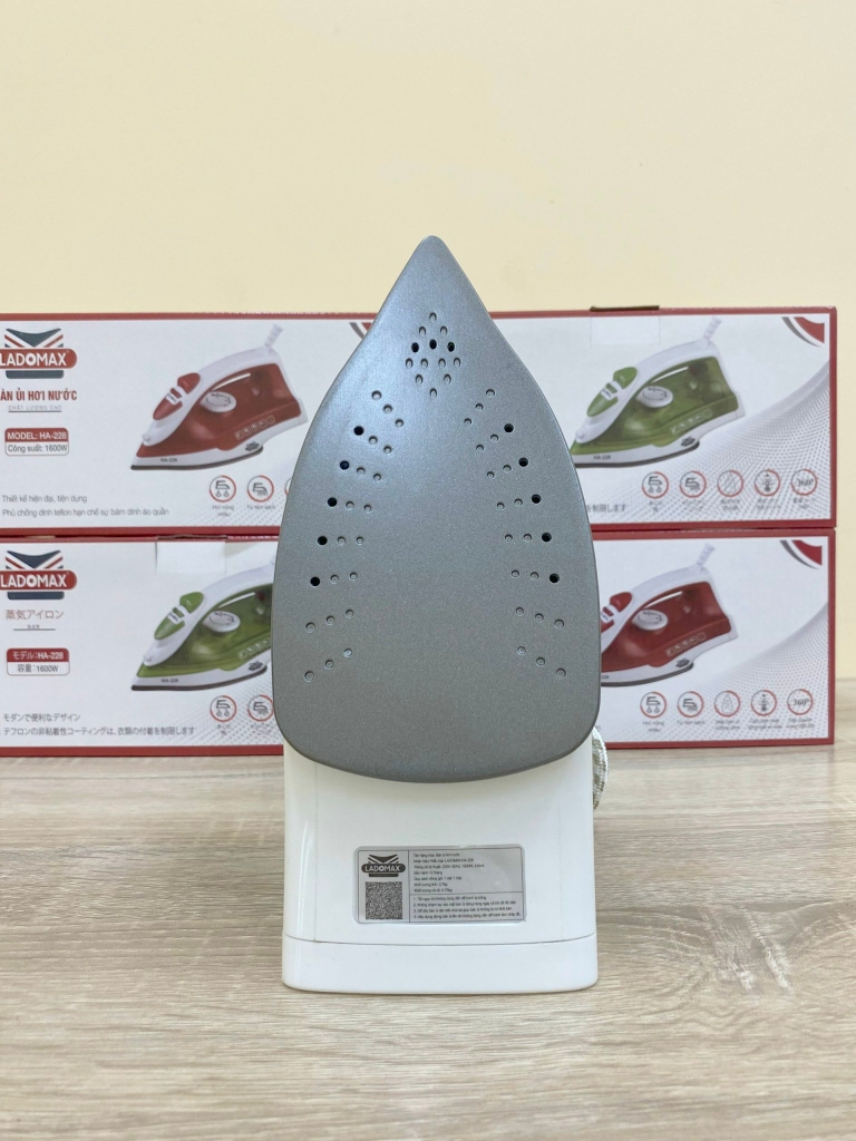 Bàn ủi hơi nước Ladomax Ha-228 (1tx24)