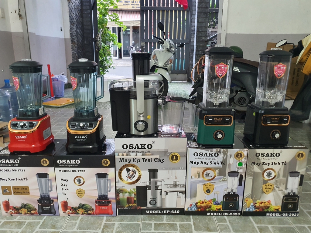 Máy sinh tố công nghiệp 1700w Osako OS-1723 (1tx4)