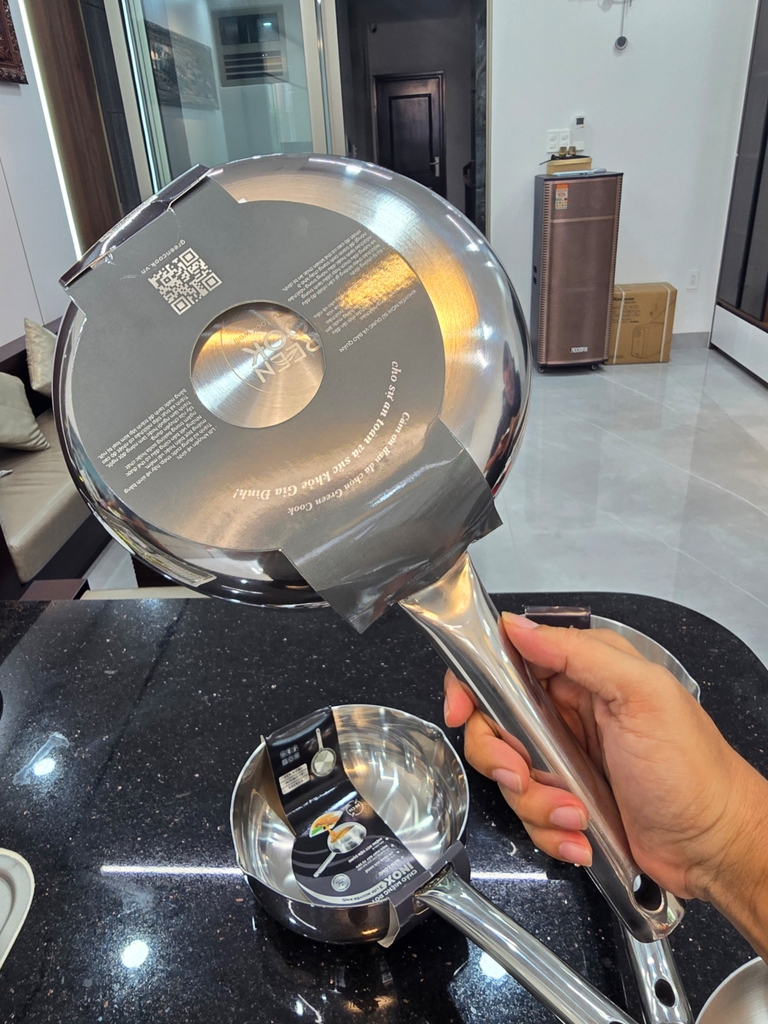 Chảo inox 3 lớp miệng rót 20cm Greencook GCP254-20IH (1tx6)