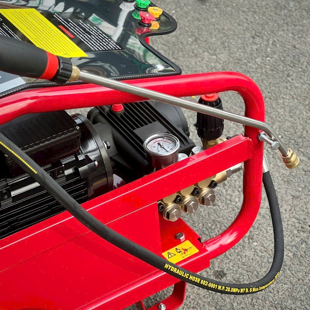 Máy rửa xe có rulo Deko DK-X35 (1tx1)