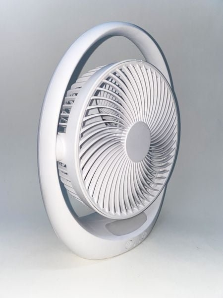 Quạt để bàn có sạc tích điện đèn led Perfect PF-QB2180 (1tx6)