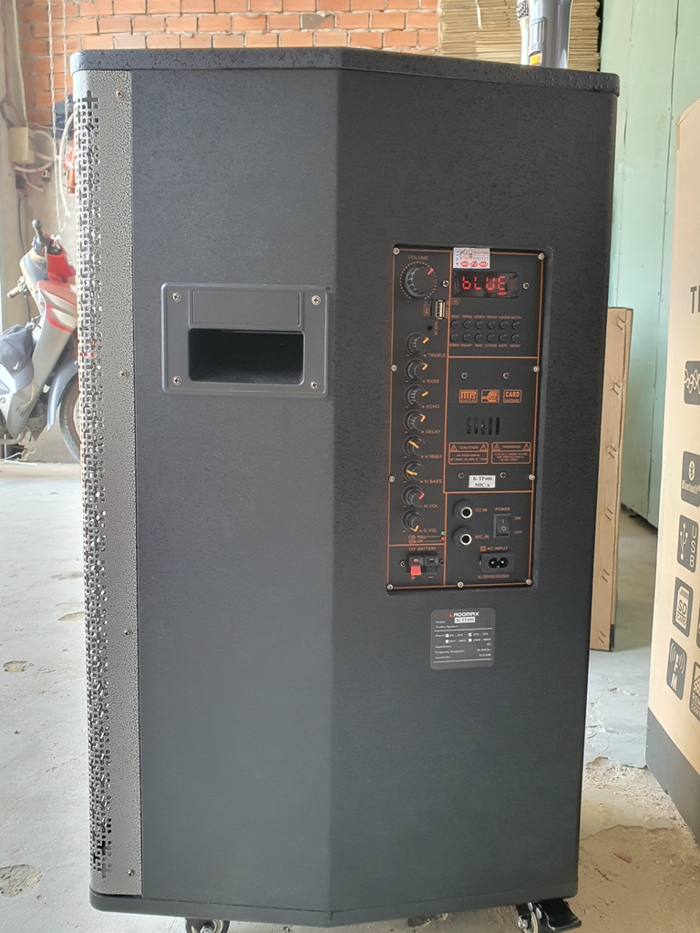 Loa kéo 4 tấc đơn Ladomax K-TP406