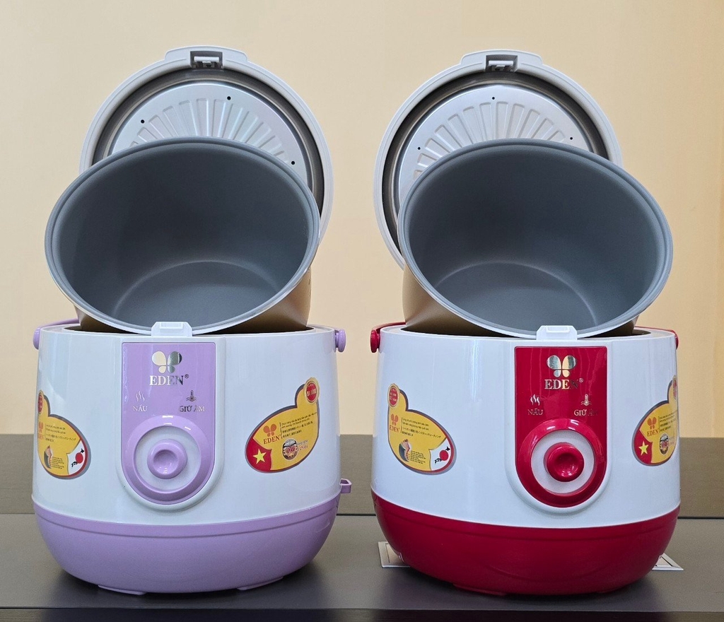 Nồi cơm điện 2.2L EDEN ED-1268 (1tx4)