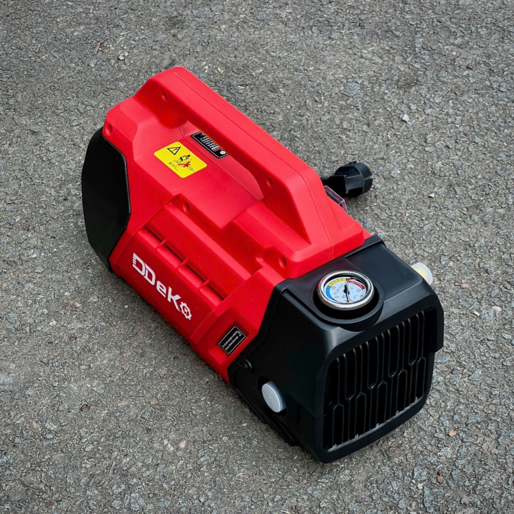 Máy rửa xe Deko DK-P2000 (1tx2)
