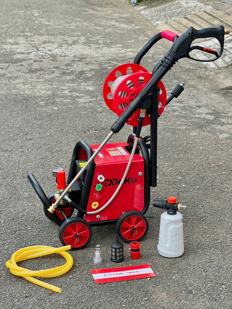 Máy rửa xe rulo Deko DK-3500HQ, 4 béc phun (1tx1)